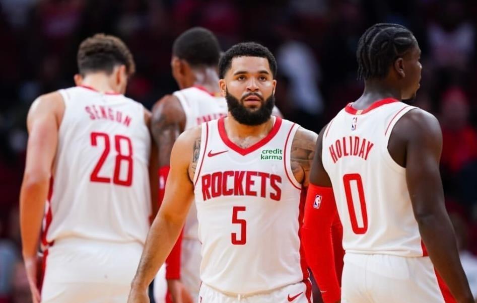 型后卫, yid, 霍勒迪虽然