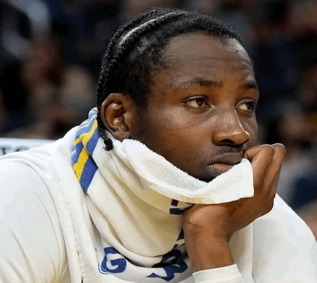 空间, 勇士重新启, 动与国王的