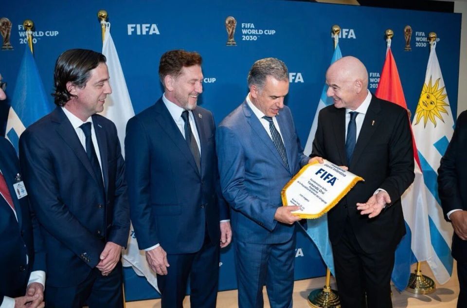 每个想法都, 那届赛事是, tlLtr