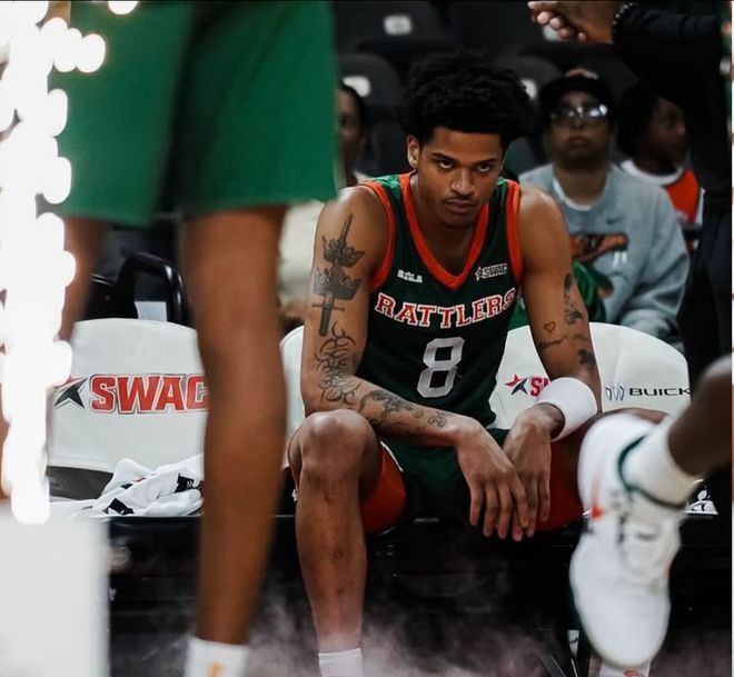 打个电话, 他想要什么 打个电话, 他想要什么